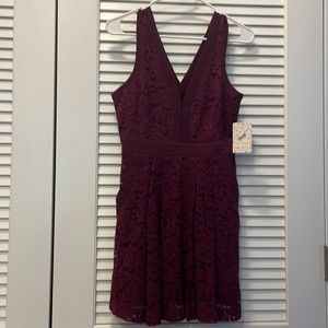 NWT Free People sleeveless V neck lace dress with pockets in Berry/Purple sz XS